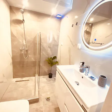 Neon Pulse - Casa Nativa *